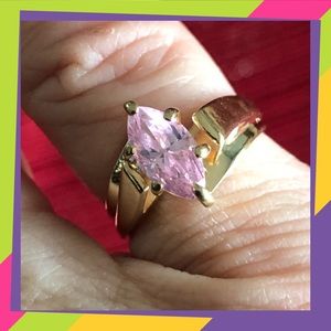 ⭐️10k solid gold ring⭐️